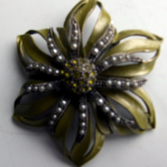 VTG Brooch Enameled Rhinestone Large Lime Green - Picture 2 of 3